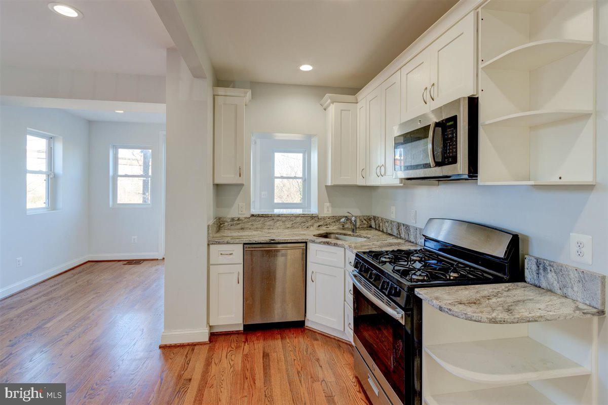 1316 Ridge Place Southeast Washington, DC 20020 - Photo 11 of 28 Kitchen