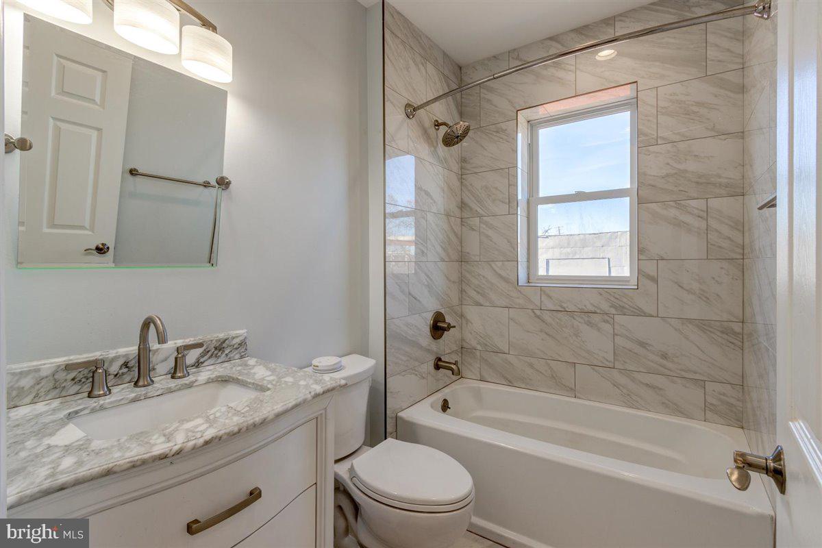 1316 Ridge Place Southeast Washington, DC 20020 - Photo 19 of 28 Upper Level Full Bath