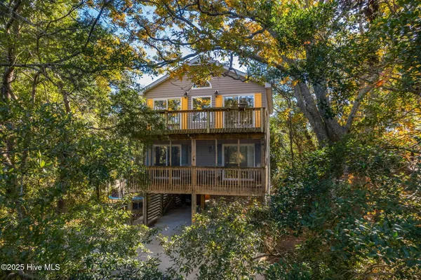 $469,000 | 106 William Tryon Court, Kill Devil Hills, NC 27948