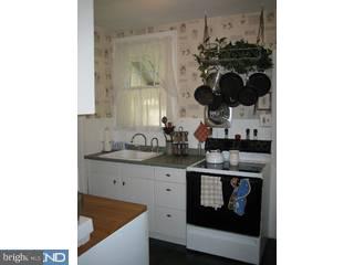 236 Ballymore Road Springfield, PA 19064 - Photo 4 of 6
