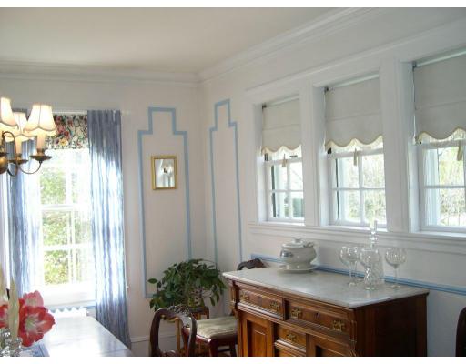 134 Plymouth Road Newton, MA 02461 - Photo 11 of 15
