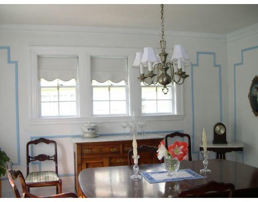 134 Plymouth Road Newton, MA 02461 - Photo 10 of 15