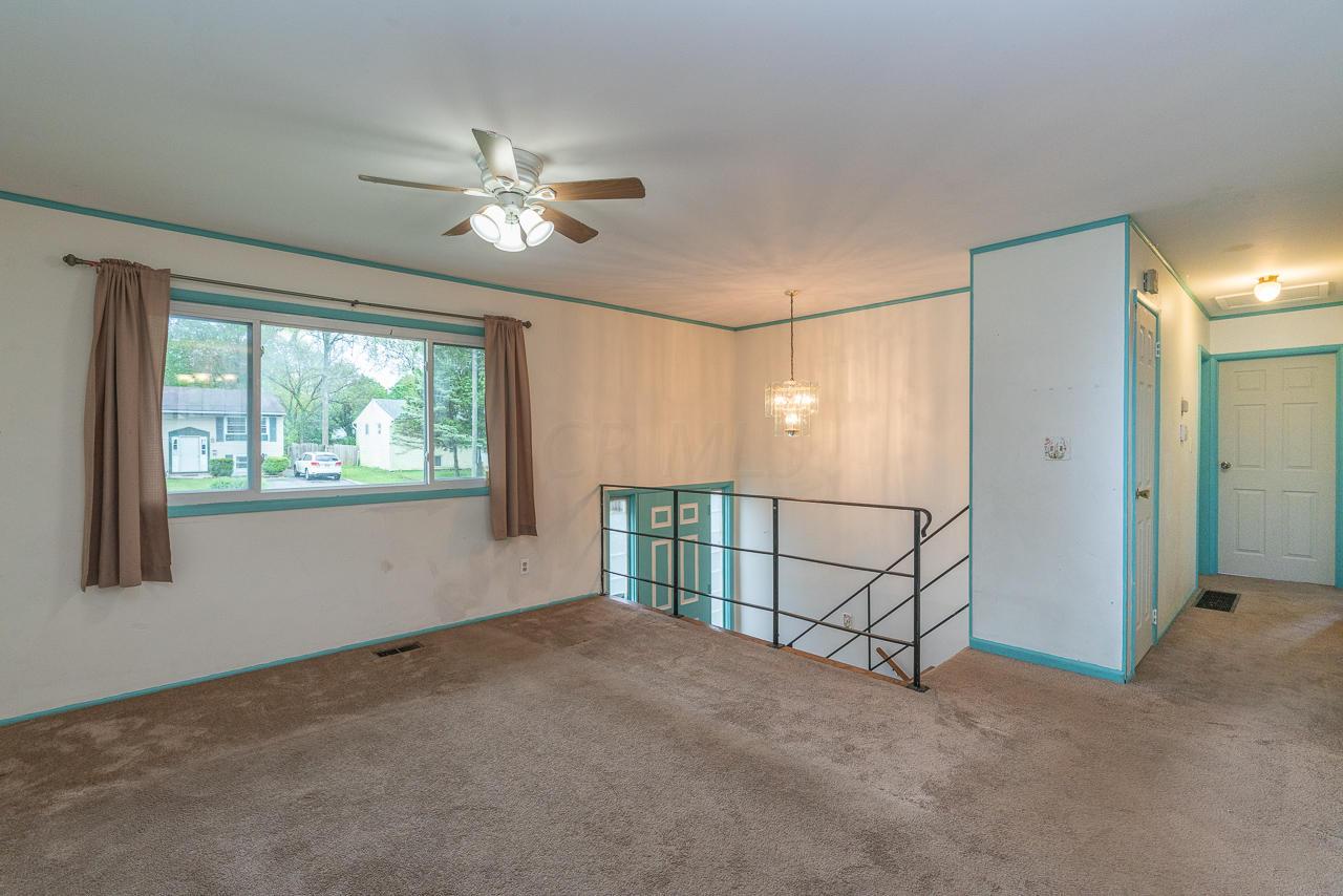1897 Woodcrest Road Columbus, OH 43232 - Photo 7 of 40 Gallery Image 7