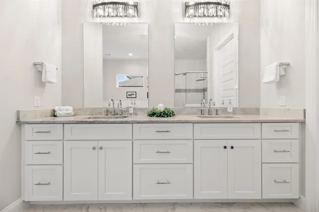 a view of a livingroom and dining room