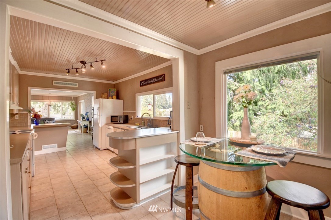 2345 Carpenter Road Southeast Lacey, WA 98503 - Photo 13 of 40 Gallery Image 13