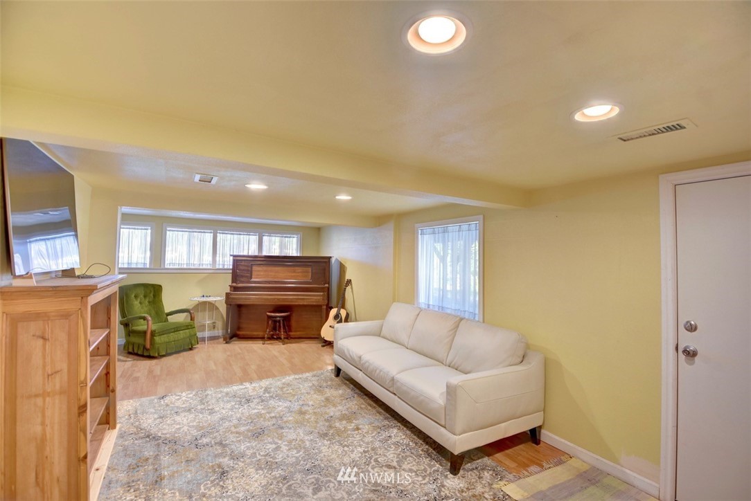 2345 Carpenter Road Southeast Lacey, WA 98503 - Photo 23 of 40 Gallery Image 23