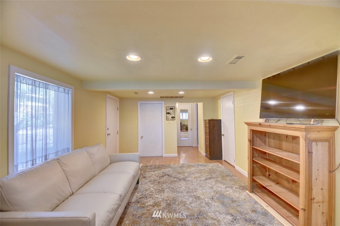 2345 Carpenter Road Southeast Lacey, WA 98503 - Photo 24 of 40 Gallery Image 24