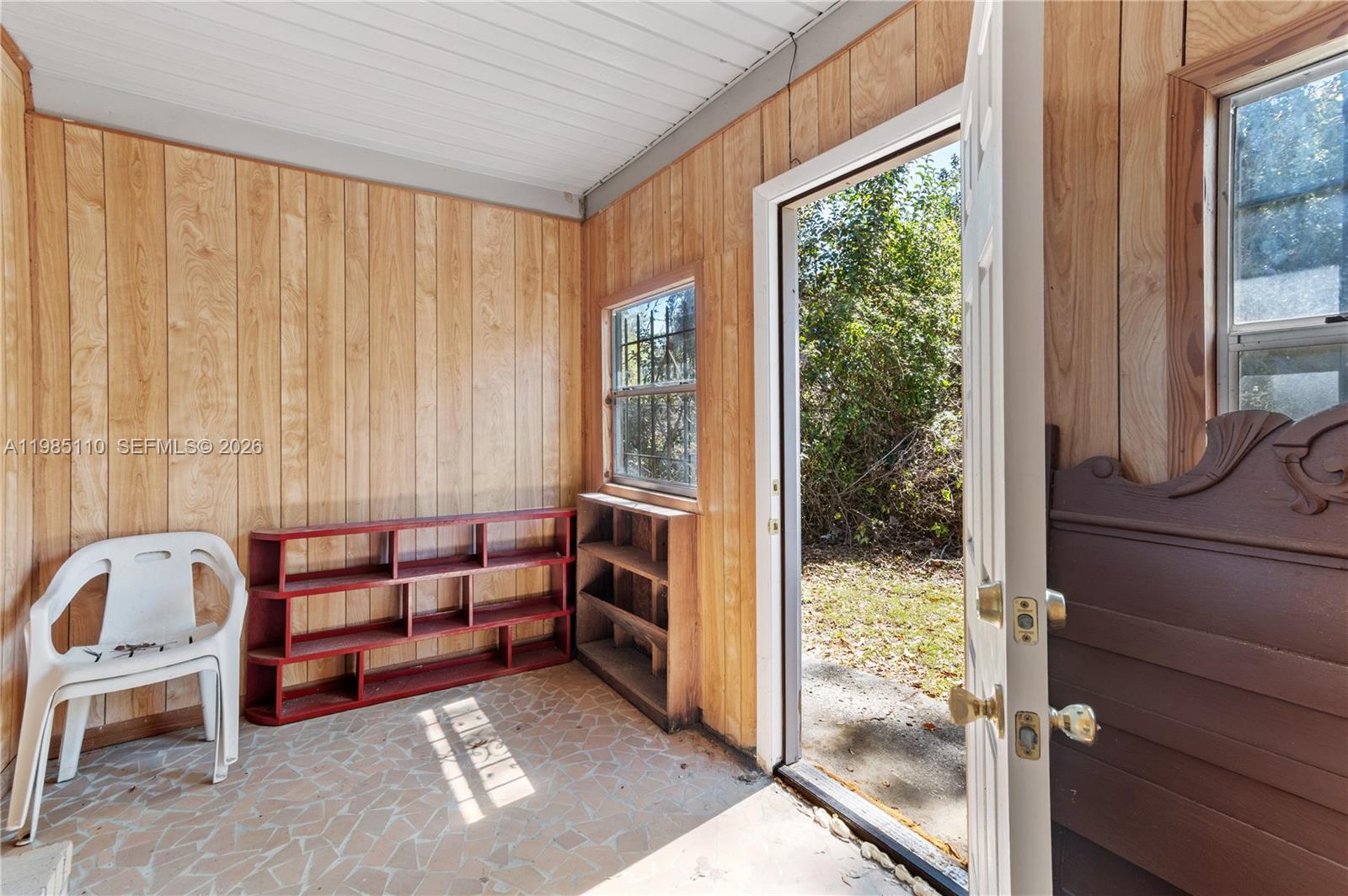 115 Southwest Lee Avenue Madison, FL 32340 - Photo 17 of 17 a view of a room with toys and furniture