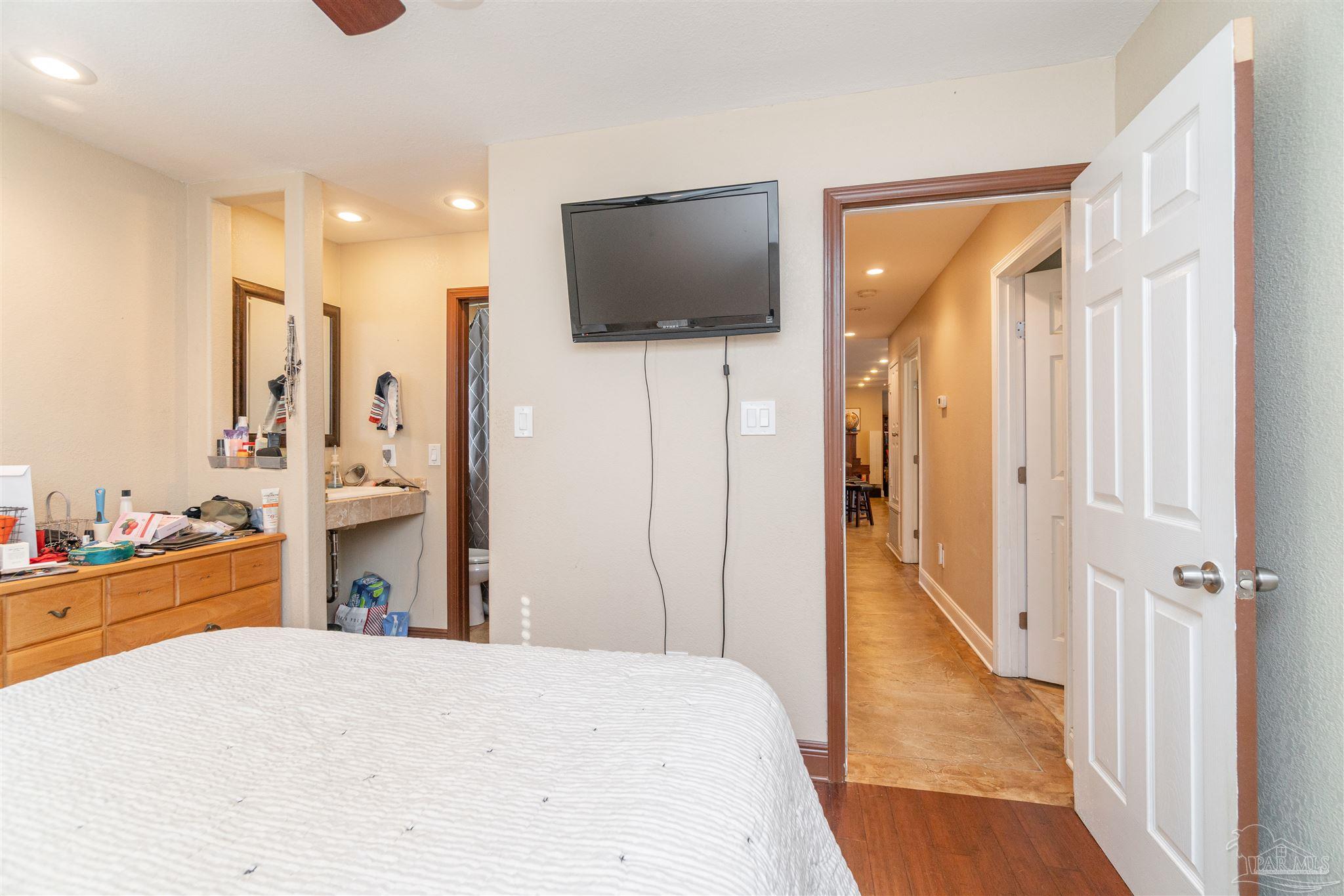 6681 Bellview Pines Road Pensacola, FL 32526 - Photo 14 of 23 Gallery Image 14