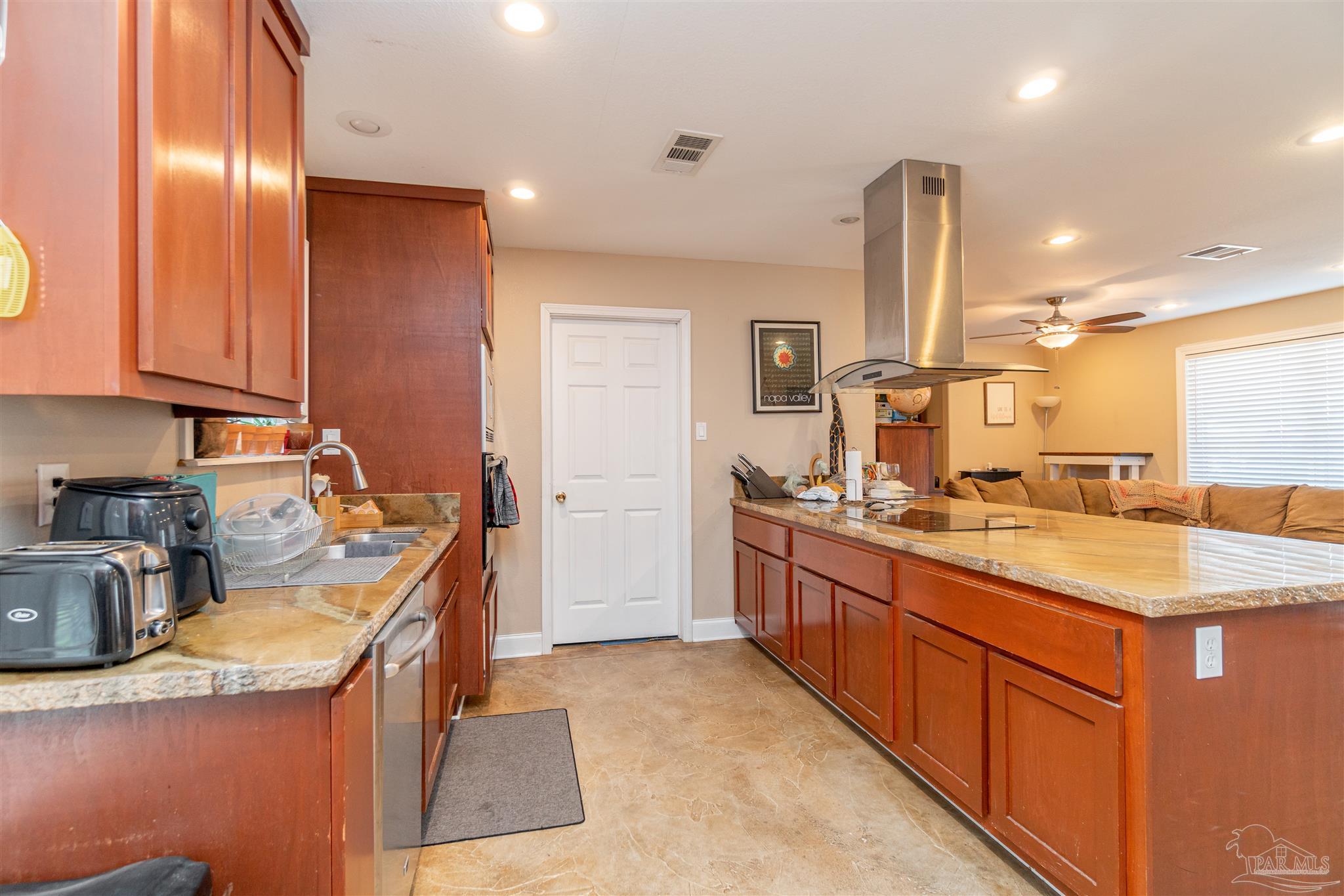 6681 Bellview Pines Road Pensacola, FL 32526 - Photo 15 of 23 Gallery Image 15