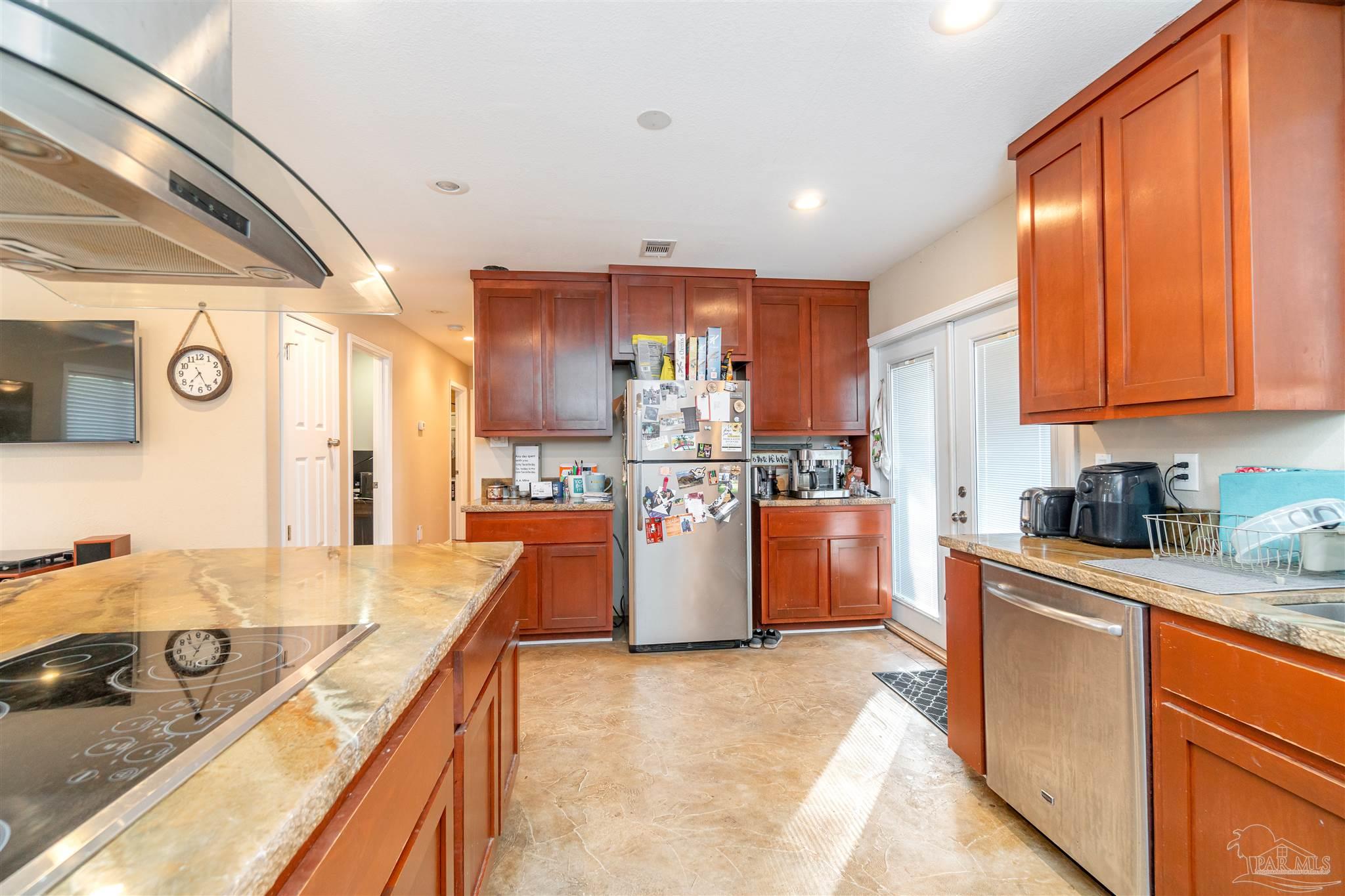 6681 Bellview Pines Road Pensacola, FL 32526 - Photo 17 of 23 Gallery Image 17