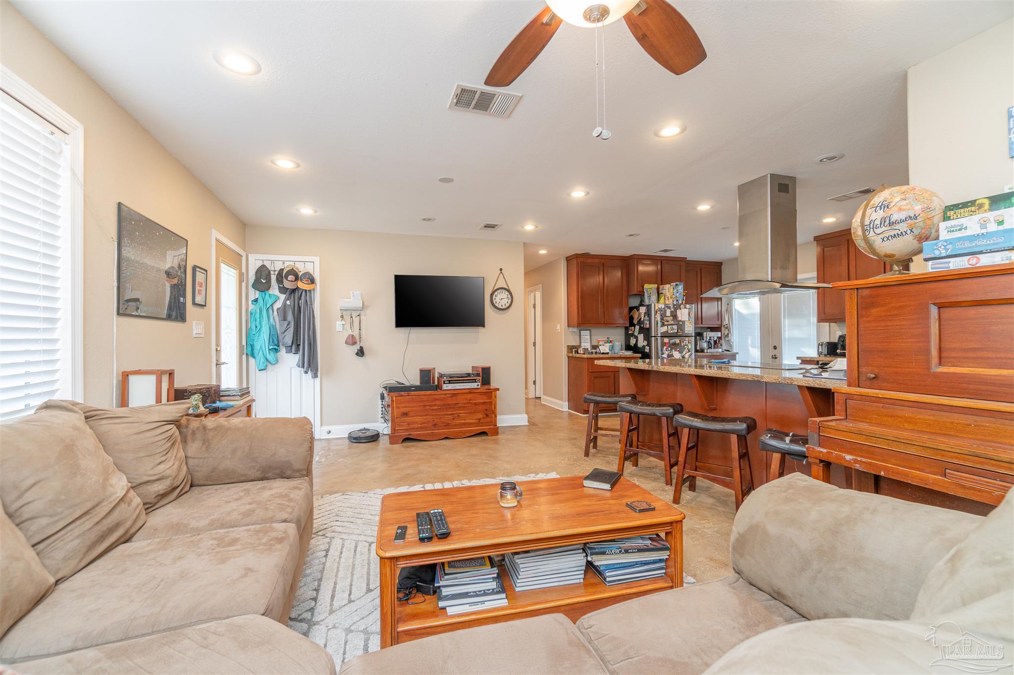 6681 Bellview Pines Road Pensacola, FL 32526 - Photo 6 of 23 Gallery Image 6