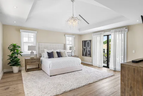 $5,395,000 | 662 Boca Marina Court, Boca Raton, FL 33487