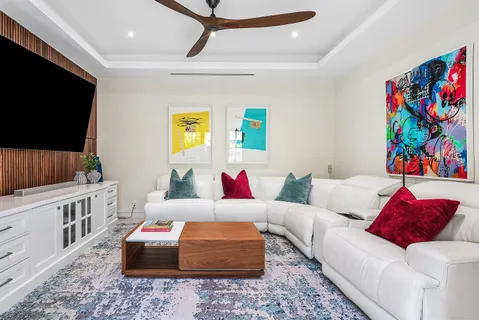 $5,395,000 | 662 Boca Marina Court, Boca Raton, FL 33487