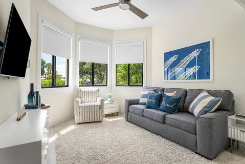 $5,395,000 | 662 Boca Marina Court, Boca Raton, FL 33487