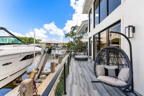 $5,395,000 | 662 Boca Marina Court, Boca Raton, FL 33487