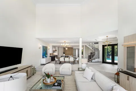 $5,395,000 | 662 Boca Marina Court, Boca Raton, FL 33487