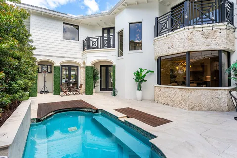 $5,395,000 | 662 Boca Marina Court, Boca Raton, FL 33487