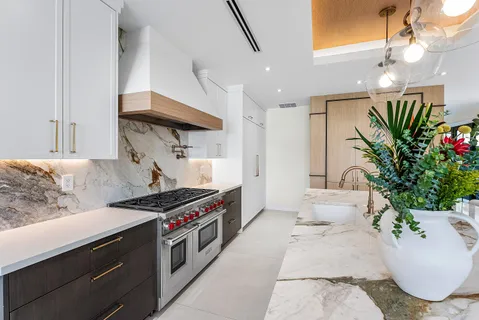 $5,395,000 | 662 Boca Marina Court, Boca Raton, FL 33487