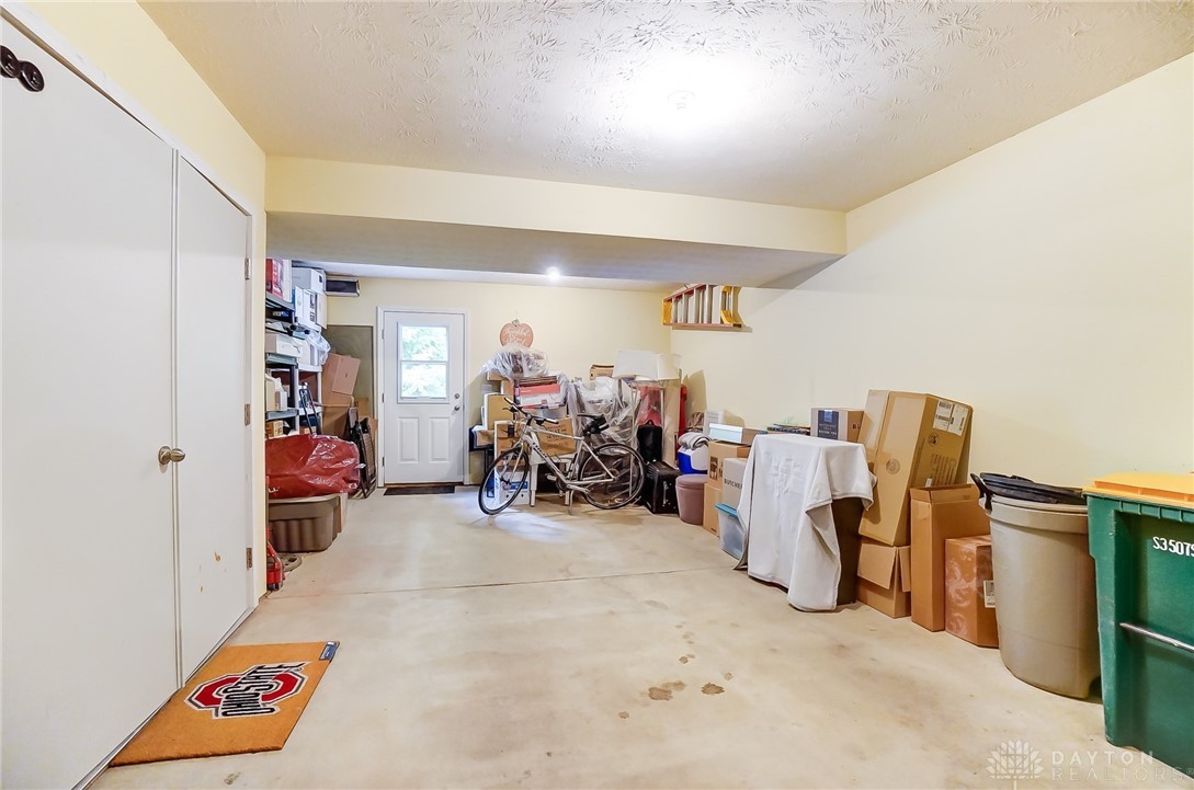 4304 Straight Arrow Road Beavercreek, OH 45430 - Photo 29 of 42 Gallery Image 29