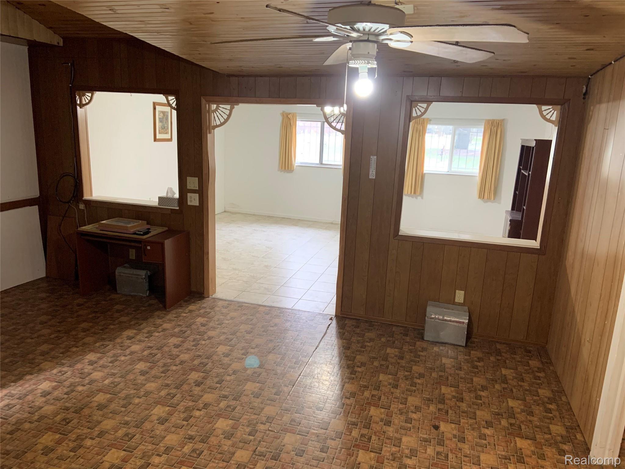 2408 Utley Road Flint, MI 48532 - Photo 23 of 33 IMG_2948.JPG