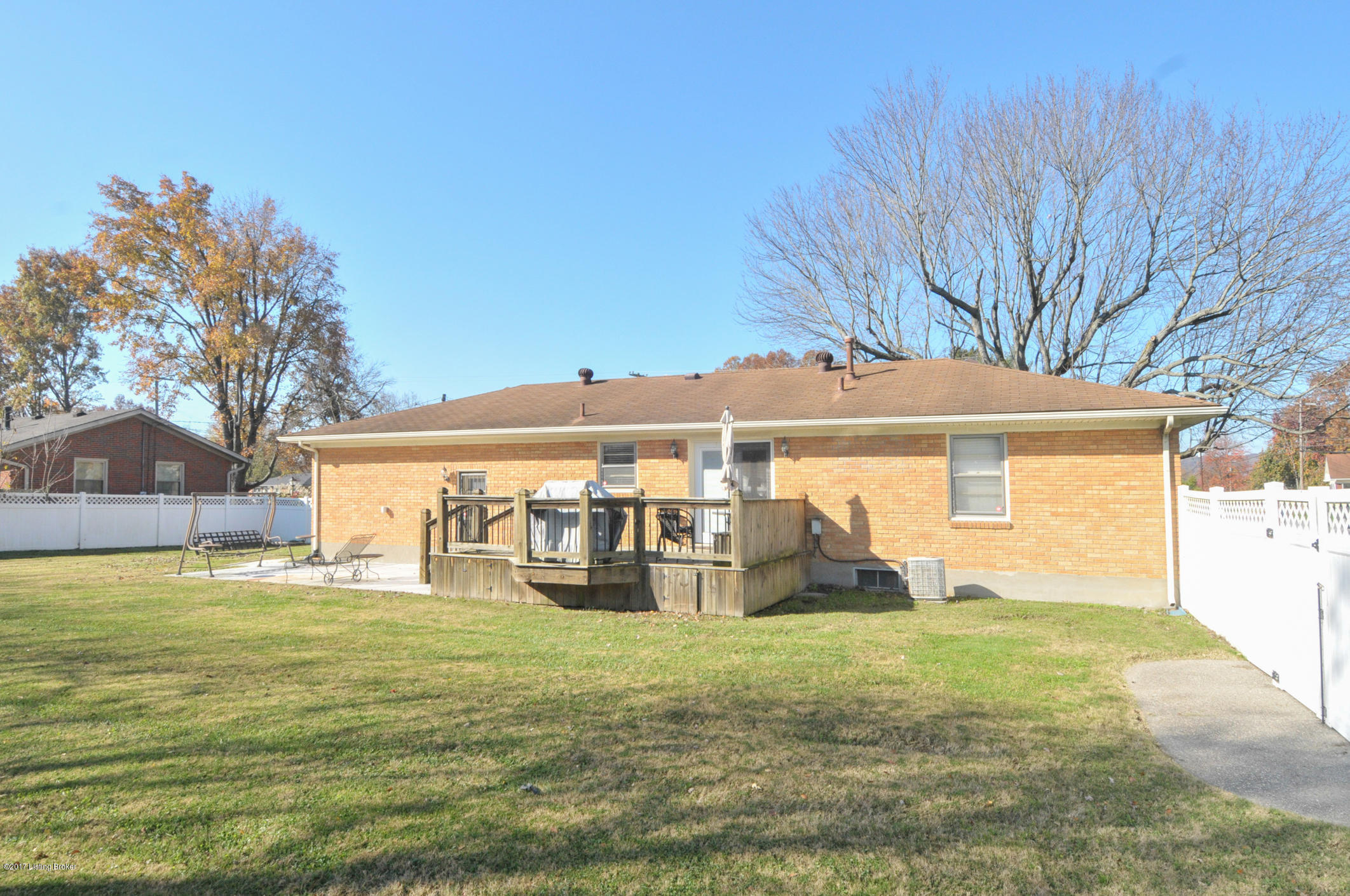 7501 Westbrook Road Louisville, KY 40258 - Photo 32 of 32 yard