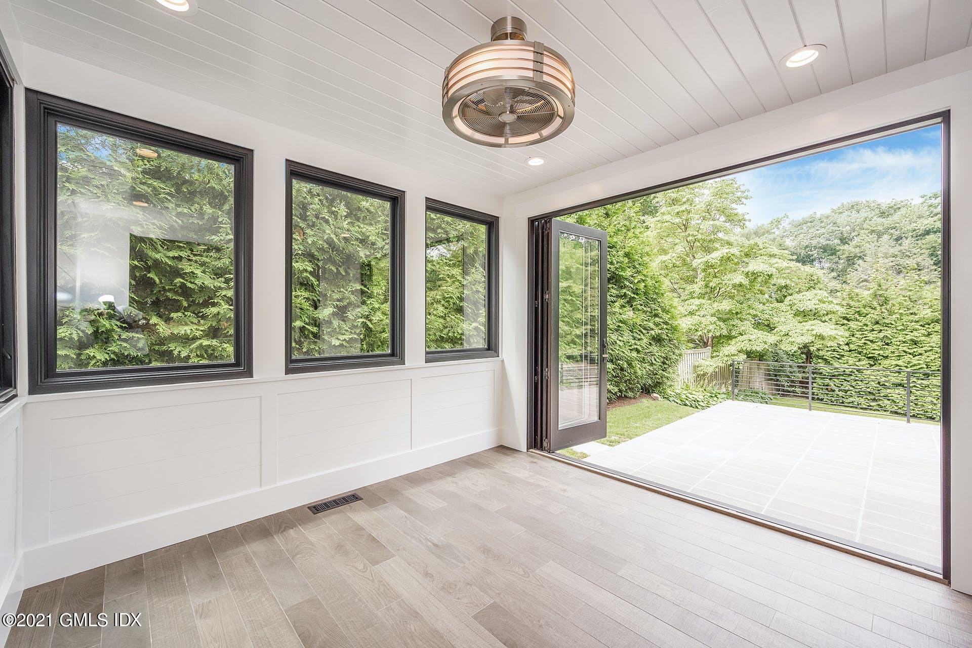 22 Wescott Street Riverside, CT 06878 - Photo 12 of 37 a view of an empty room with a window