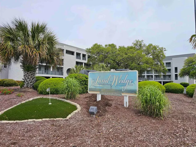 $305,000 | 201 North Hillside Drive, Unit 307, North Myrtle Beach, SC 29582