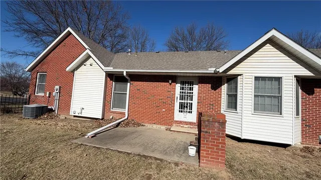 $252,500 | 3902 Eastgate Drive, St. Joseph, MO 64506