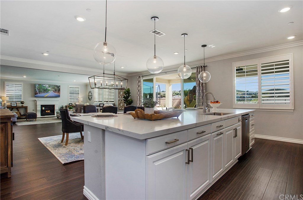 13905 Blanco Ln. Riverside, CA 92503 - Photo 6 of 23