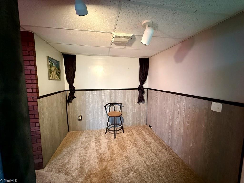 7352 Oak Bucket Road Thomasville, NC 27360 - Photo 21 of 38 Reading nook or is equipped to hold a hot tub.