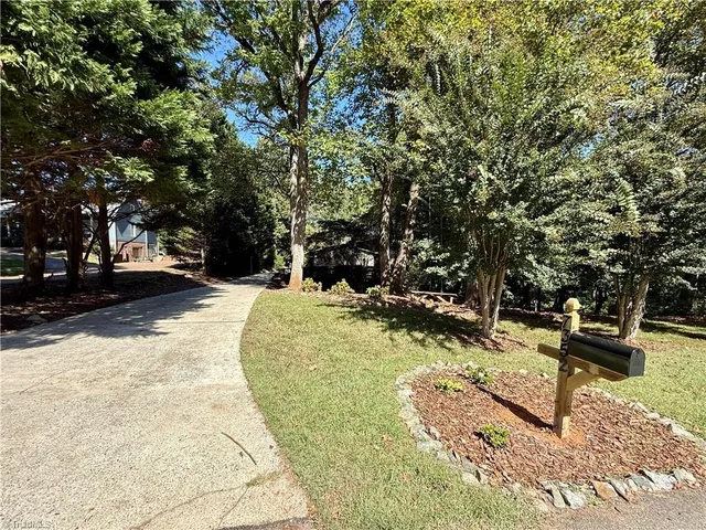 $489,900 | 7352 Oak Bucket Road, Thomasville, NC 27360