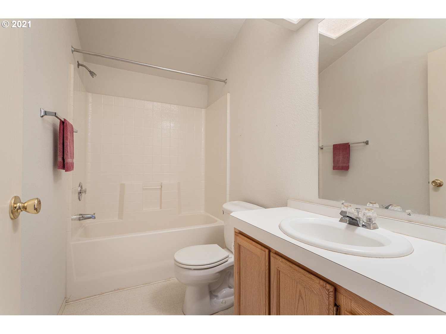 20383 Fernview Road West Linn, OR 97068 - Photo 21 of 32 Gallery Image 21