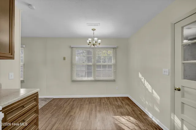 $1,800 | 4014 Lake Avenue, Wilmington, NC 28403