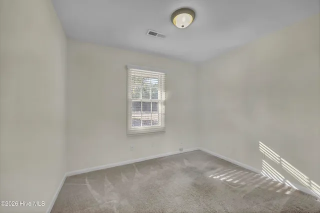 $1,800 | 4014 Lake Avenue, Wilmington, NC 28403