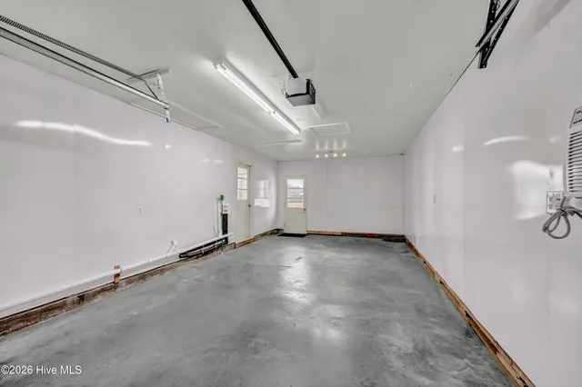 $1,800 | 4014 Lake Avenue, Wilmington, NC 28403