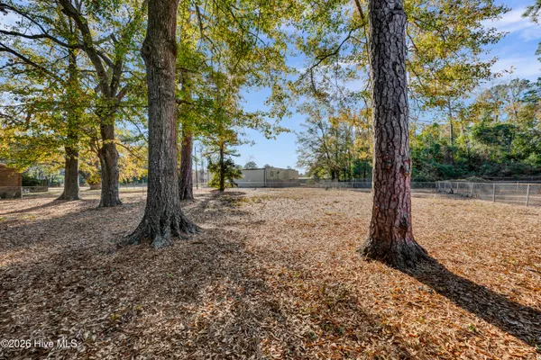 $1,800 | 4014 Lake Avenue, Wilmington, NC 28403