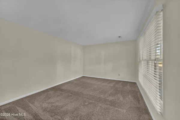 $1,800 | 4014 Lake Avenue, Wilmington, NC 28403