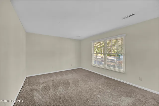 $1,800 | 4014 Lake Avenue, Wilmington, NC 28403