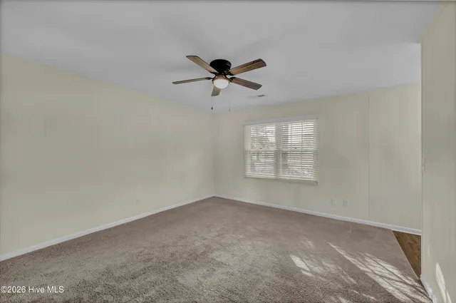 $1,800 | 4014 Lake Avenue, Wilmington, NC 28403