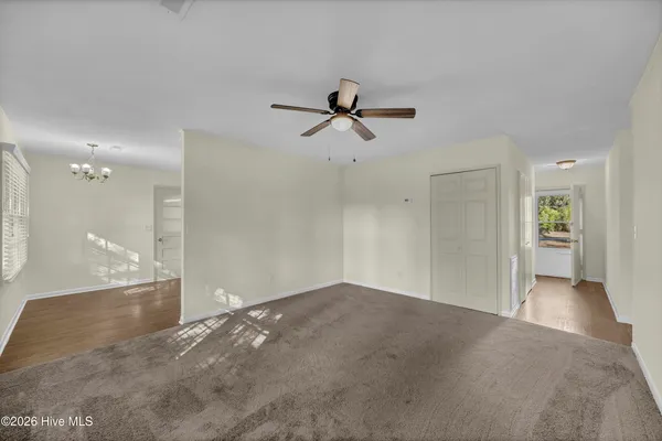 $1,800 | 4014 Lake Avenue, Wilmington, NC 28403