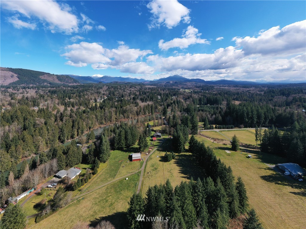 12020 Moen Road Granite Falls, WA 98252 - Photo 7 of 27 a view of a city