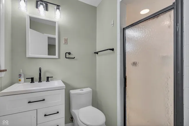 $334,500 | 8105 Allisonville Road, Indianapolis, IN 46250