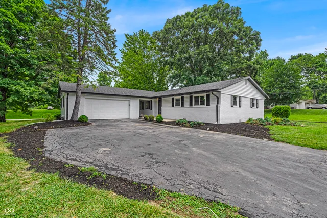 $334,500 | 8105 Allisonville Road, Indianapolis, IN 46250