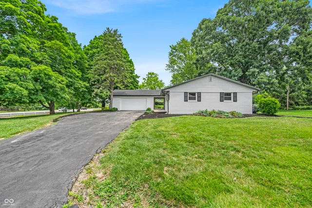 $334,500 | 8105 Allisonville Road, Indianapolis, IN 46250