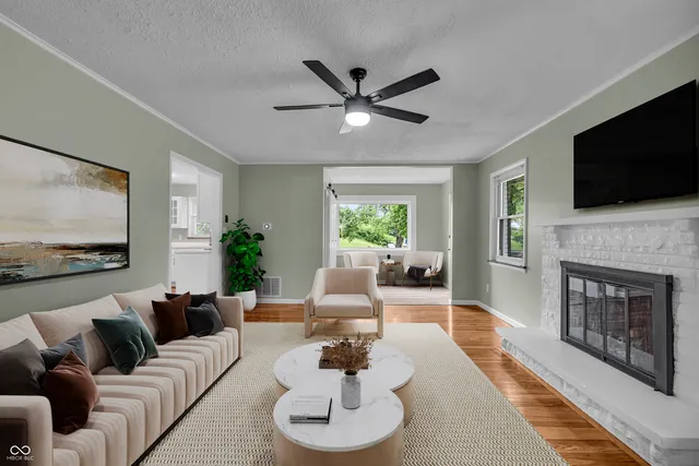 $334,500 | 8105 Allisonville Road, Indianapolis, IN 46250