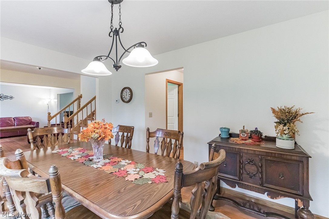 13924 Radcliffe Road Chardon, OH 44024 - Photo 3 of 25
