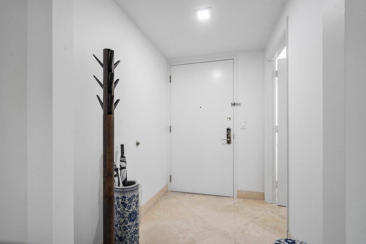 550 Southeast Mizner Boulevard, Unit B706 Boca Raton, FL 33432 - Photo 17 of 64 TP-B706 Entrance