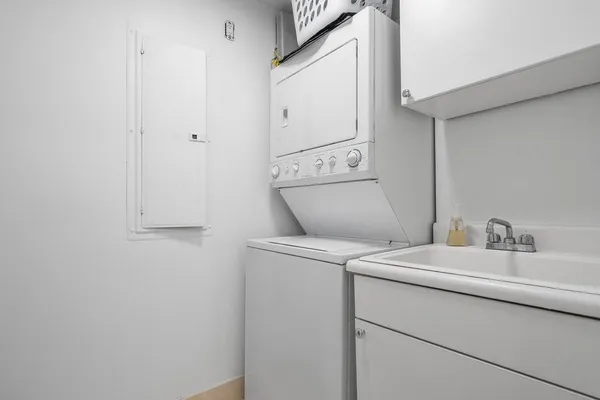 $6,800 | 550 Southeast Mizner Boulevard, Unit B706, Boca Raton, FL 33432