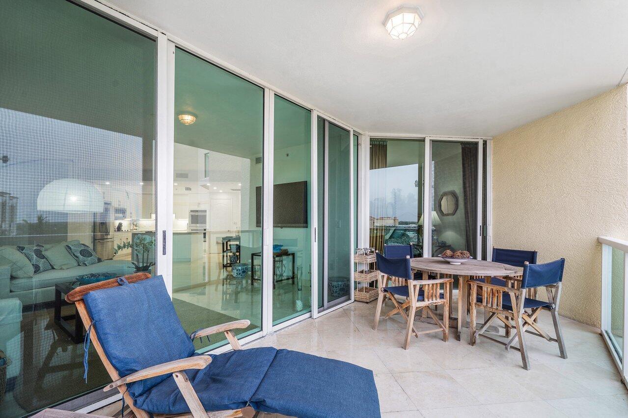 550 Southeast Mizner Boulevard, Unit B706 Boca Raton, FL 33432 - Photo 19 of 64 a outdoor space with furniture